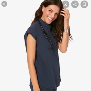 FIGS Rafaela top in Dark Harbor M